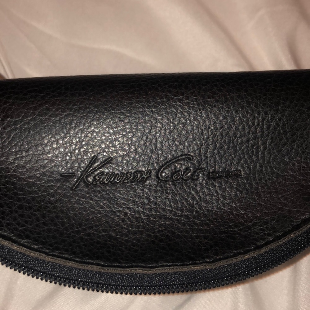KENNETH COLE sunglasses case
